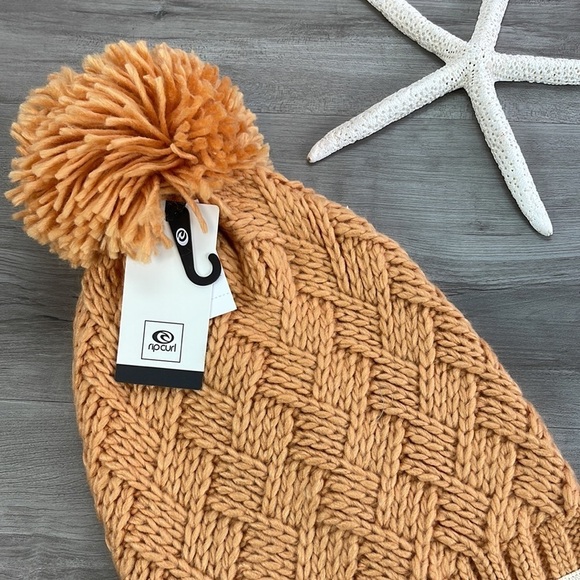 🔆RIP CURL🔆 WINTER BEANIE HAT - Picture 4 of 5
